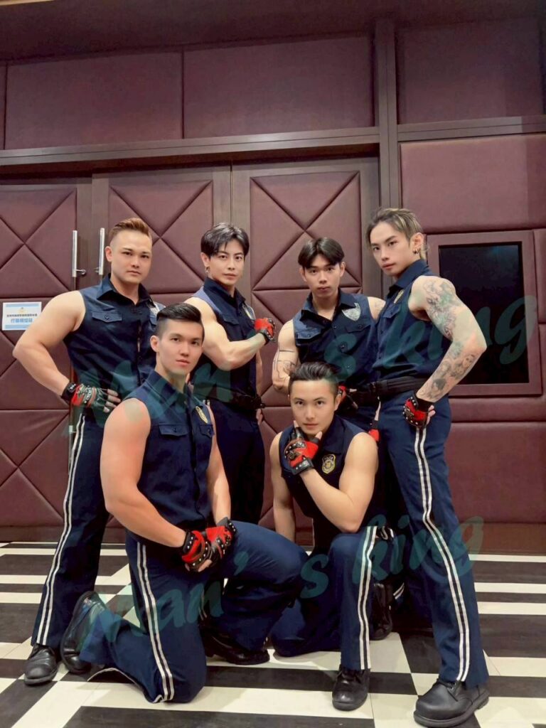 韓國猛男秀《THE MAN ALIV...