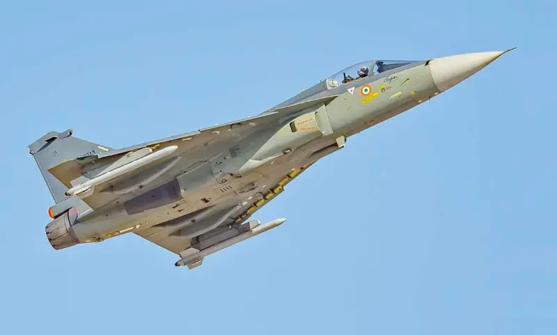 印度光輝戰機杜拜航展墜機　傳飛行員殉...