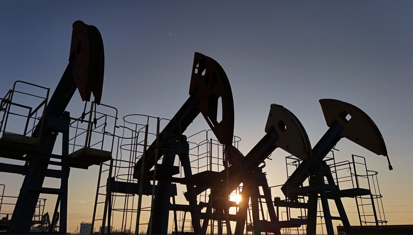 川普言論緩解伊朗擔憂　國際油價下跌逾3