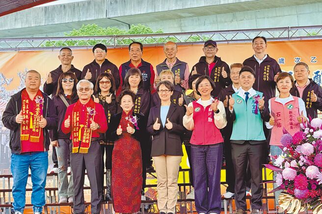 放手川伯戰新北 蔣：選舉還很久