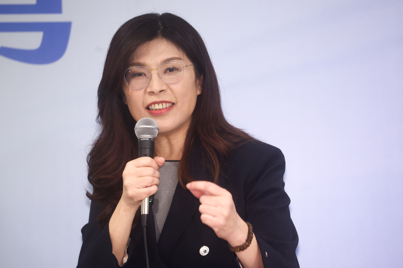 賴清德臉書致敬國軍而非共諜 鄭麗文：國家英雄不該成政黨攻擊工具