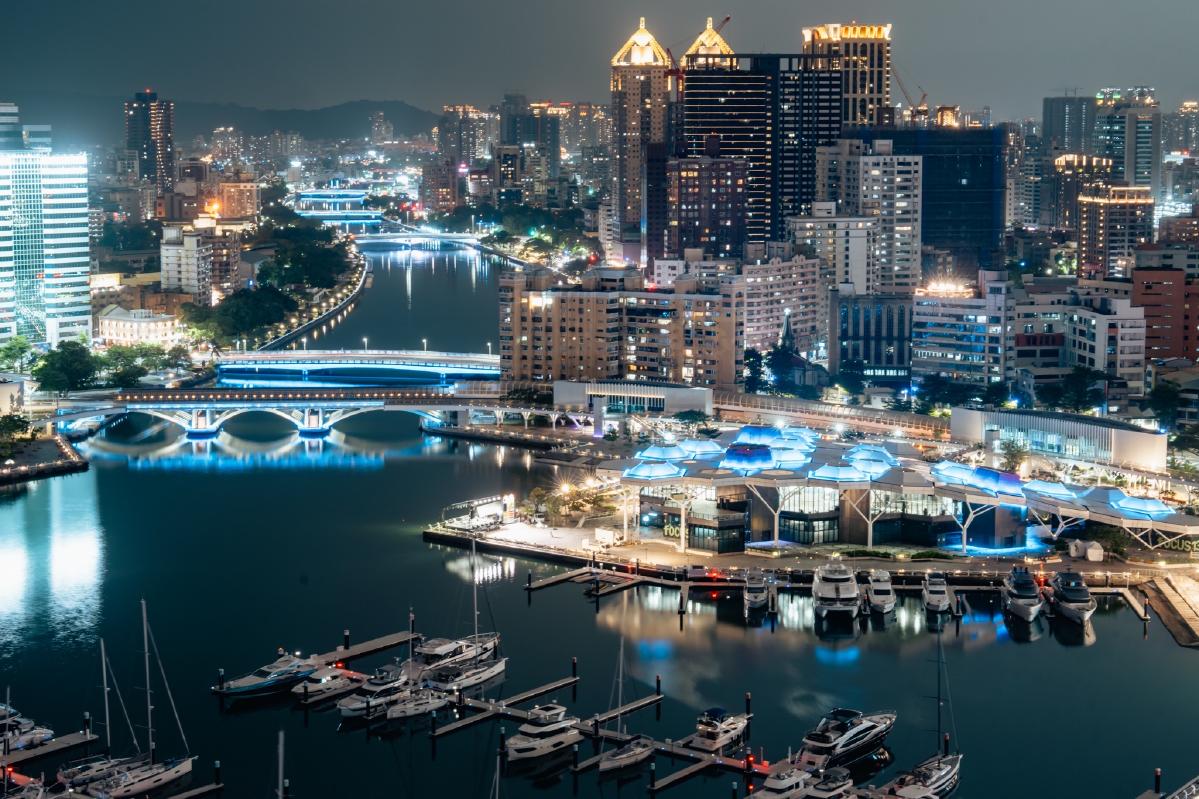 TWICE開唱高雄成演唱會首都！陳其...