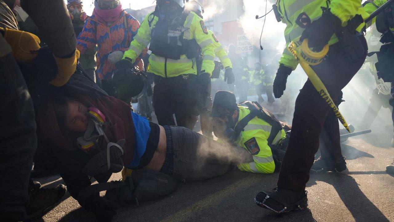 美護理師遭移民署官員擊斃　目擊證人痛批「政府說謊」：沒見死者持槍