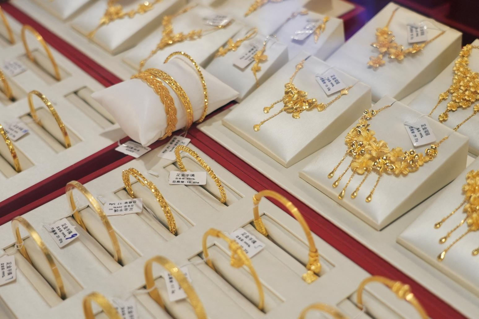 美伊開打國際金價再飆漲！陸湧現「搶金...