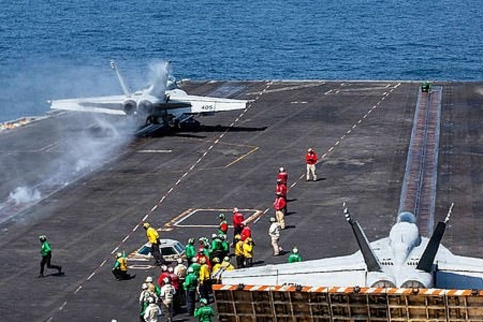 美軍3死5傷打臉伊朗「林肯號沒被射中」！　川普：我們擊沉對方9戰艦