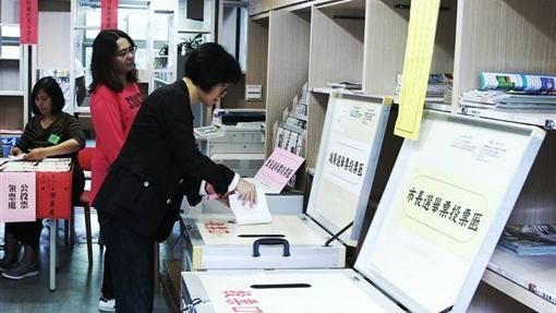 快訊／藍白聯手闖關！「邊開票邊投票」...