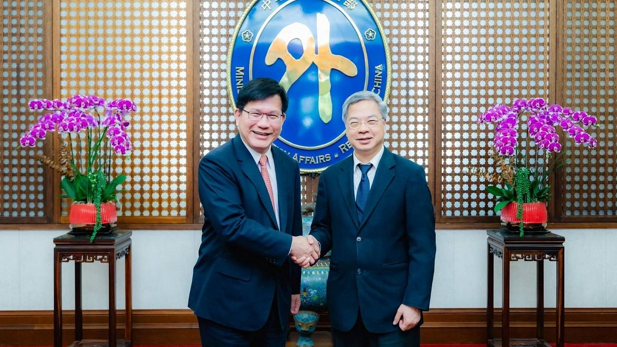 雙部長會議！林佳龍合體龔明鑫拚「經濟日不落國」　聚焦海外科技園區等議題