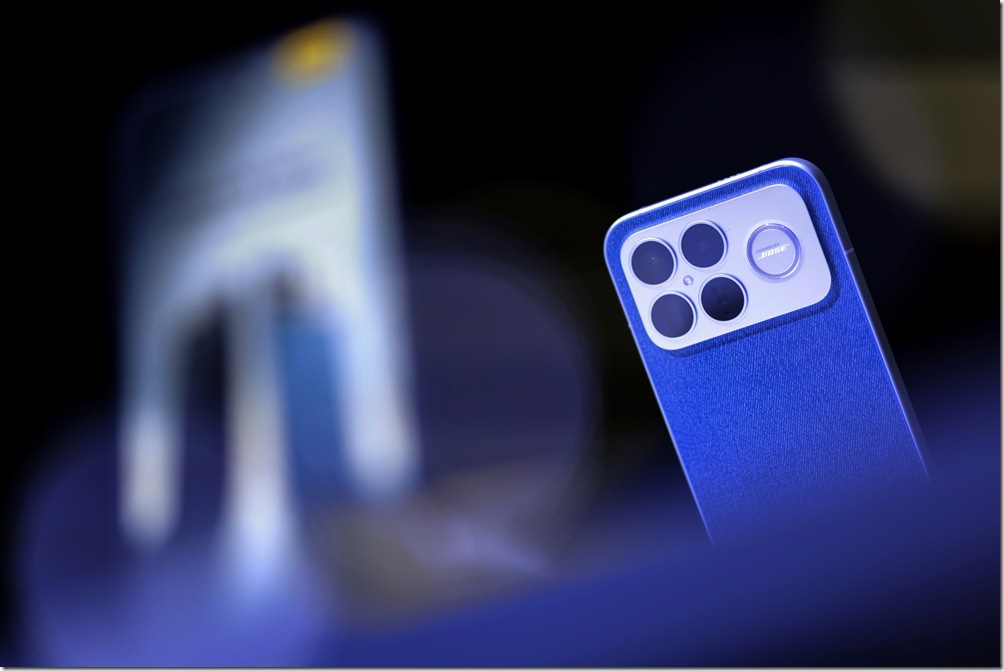 POCO F8 系列登場 首發 Sn...