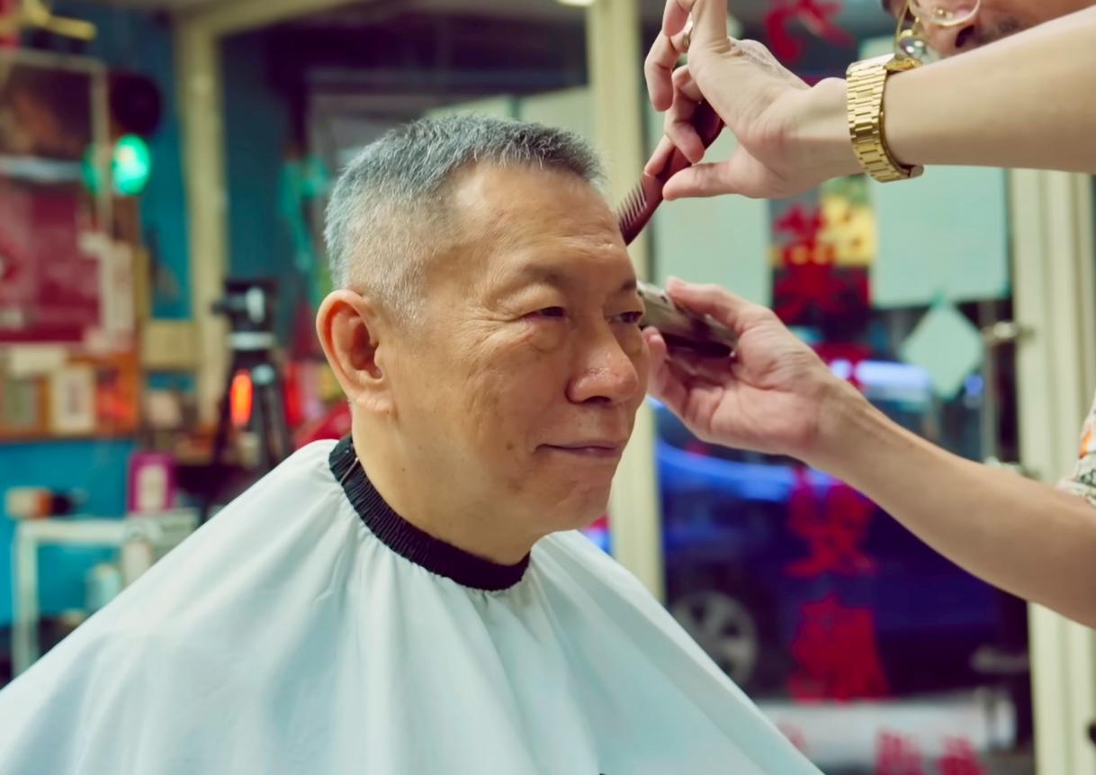 復出前夕　柯文哲理髮42萬觀看次數　...