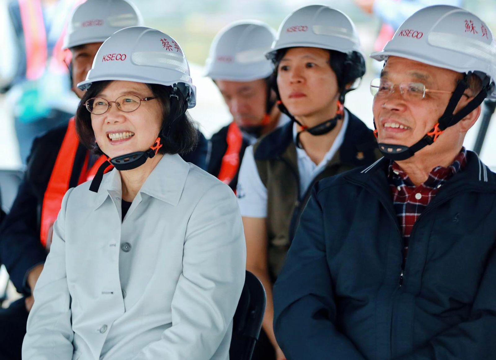 有片／任內颱風少！　蔡英文被這句話逗樂了：因為蘇貞昌比較兇