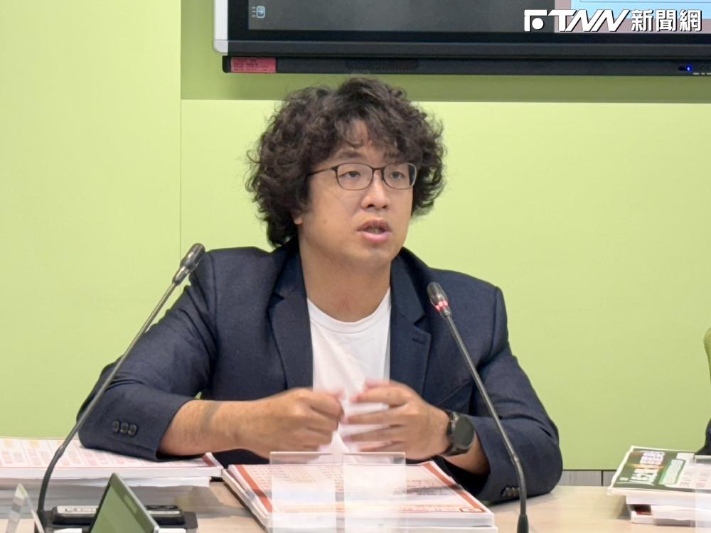 不滿遭抹黑洗紅錢、精神有問題　沈伯洋揚言反擊：鄉愿會毀掉整個國家