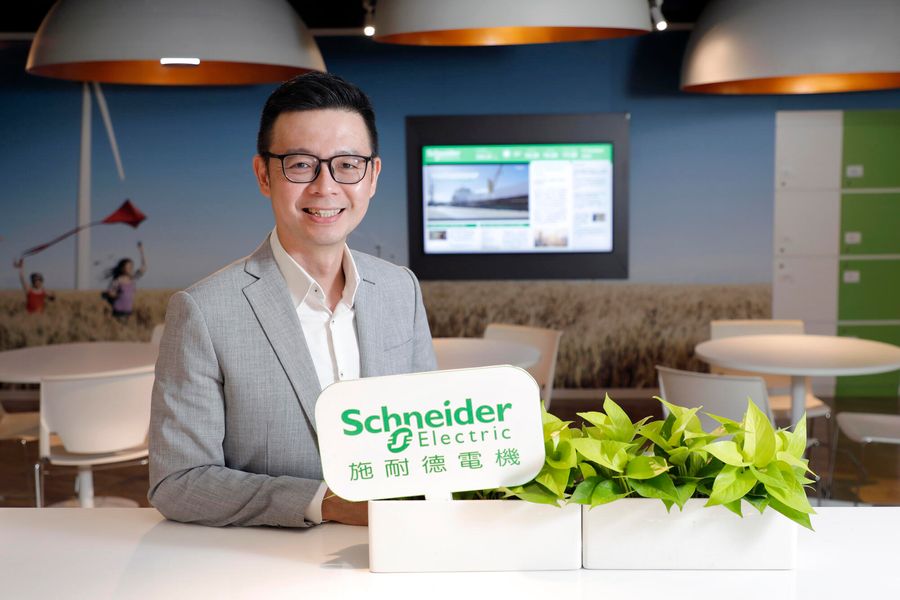 大家忙結盟， 他早早搞定一條龍！ 靠...