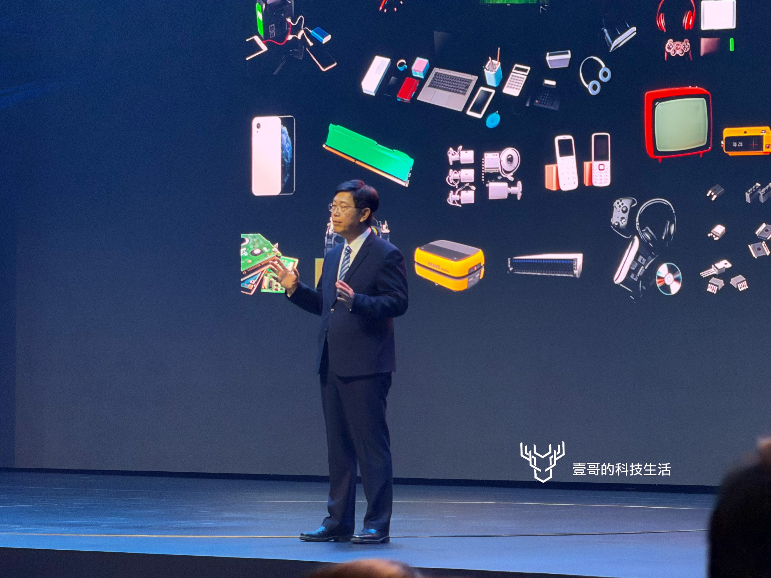 鴻海拼AI主權｜建立亞洲首座GB30...