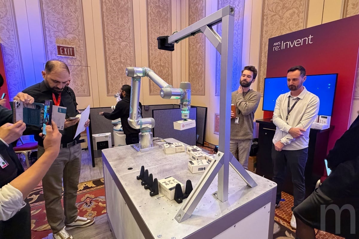 AWS鎖定「實體AI」新戰場，Dil...