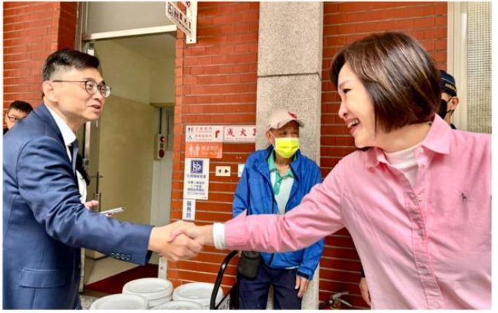 柯志恩握手賴瑞隆後吐真言：面對狼群我...