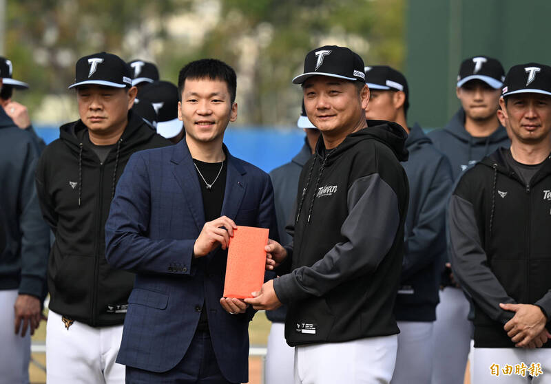 經典賽》Team Taiwan後勤團隊超過30人 李洋感性發聲！