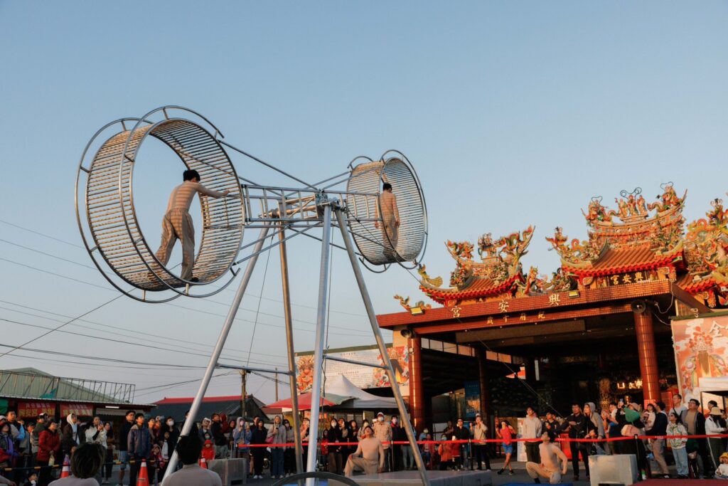 神廟大馬戲吸引逾 2千人次 「北門王爺藝饗節」掀觀光熱潮 集章抽黃金持續中