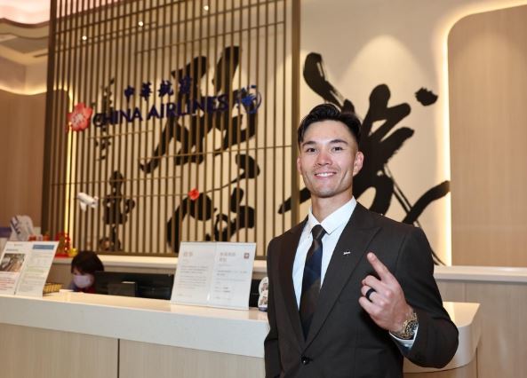 WBC／費爾柴爾德亮台灣國旗！喊備戰「爭取勝利」網嗨：打回美國