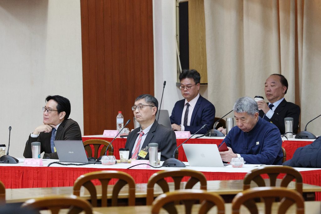 藍白指賴跨越憲法紅線 綠稱邏輯難成立