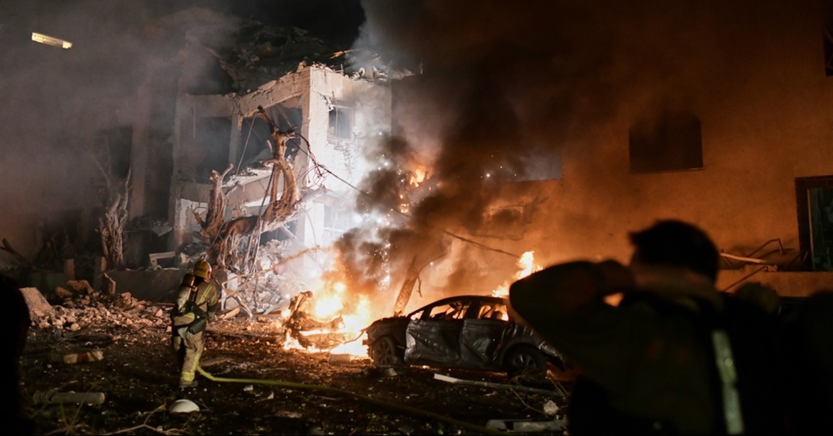 美以「史詩怒火行動」 12小時轟炸900次「重擊伊朗」