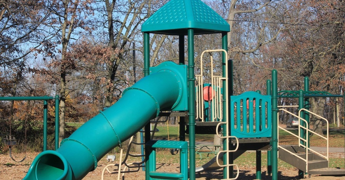 裝潢學徒誘拍私密片 凌晨約少女「公園激戰」！下場慘了