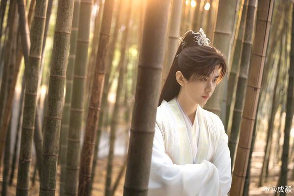 犯人開嗆「有本事告我」！男星驚爆遭騷擾　突收恐嚇信、噴紅漆辱罵