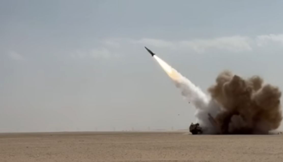 為何川普選「白天」奇襲伊朗？外媒揭動...