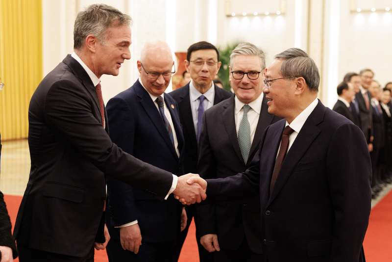 英國首相施凱爾和商貿大臣凱爾會晤中國總理李強 (圖)