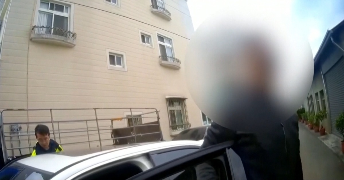 獨家／無牌車遭詭異2男偷走 車內愛馬...