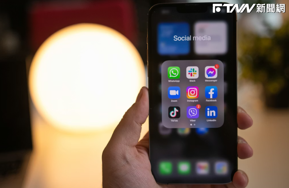 國高中生「人手一支iPhone」？他實地觀察驚呆　網曝原因：6s還在服役中